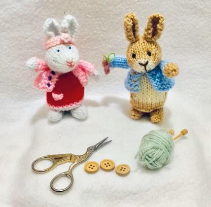 Small Toy Peter Rabbit & Friends Knitting Pattern