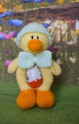 Knitting Pattern for Easter Duck with Chocolate Egg