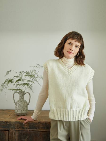 Simple Sleeveless Knitted Vest Womens Pattern for Beginners